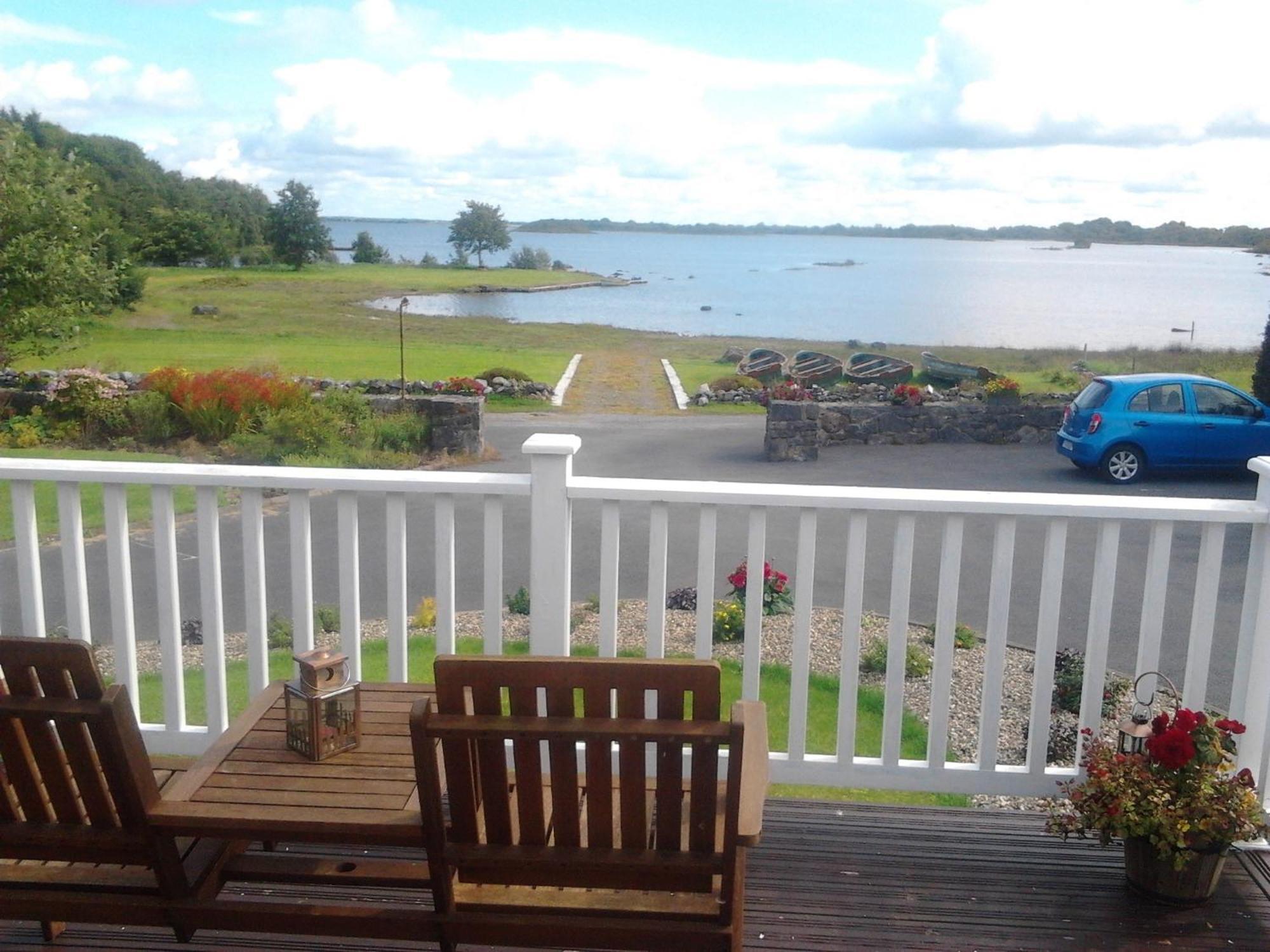 The Waterfront House Country Home Oughterard Exterior photo