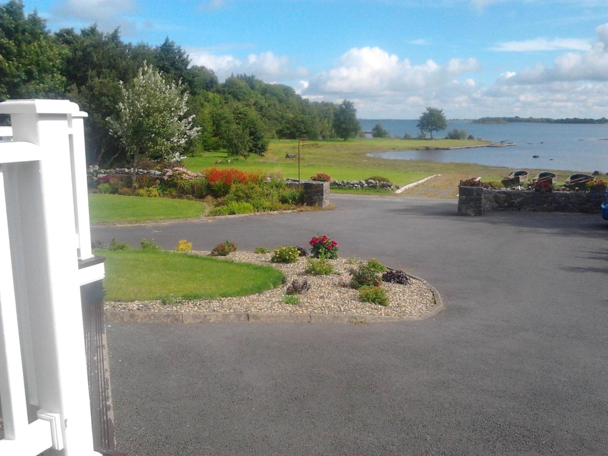 The Waterfront House Country Home Oughterard Exterior photo