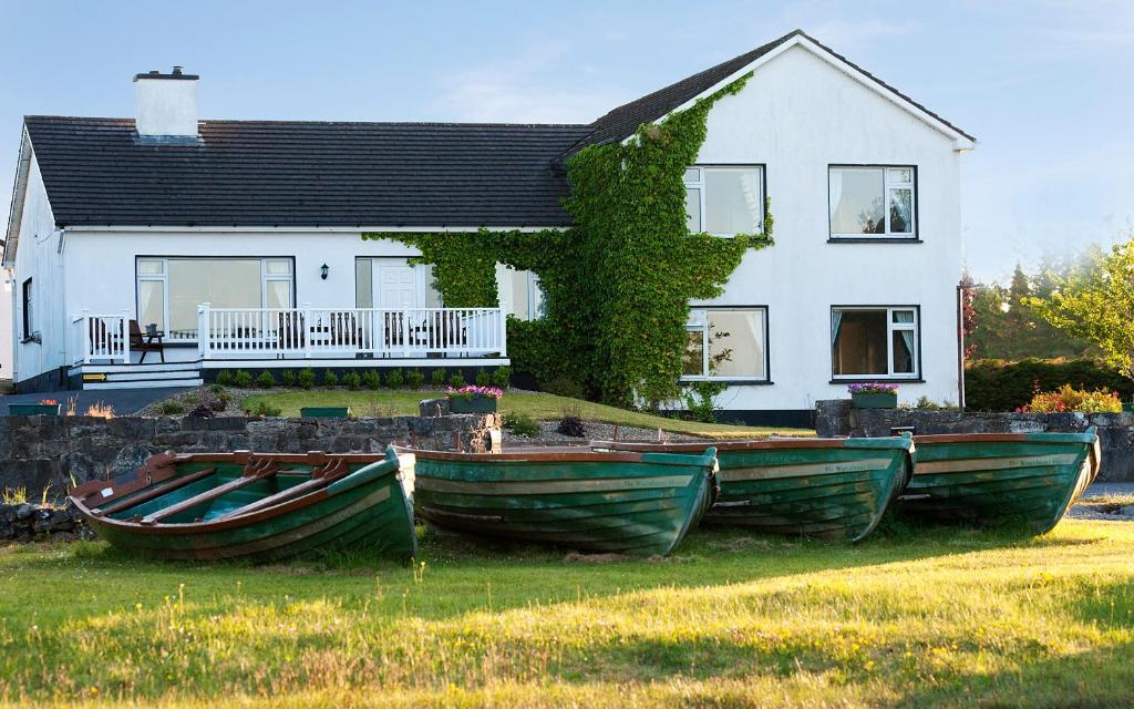 The Waterfront House Country Home Oughterard Exterior photo